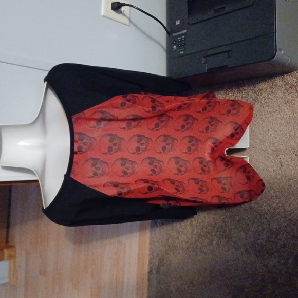 Torrid skull top - Picture 5 of 6